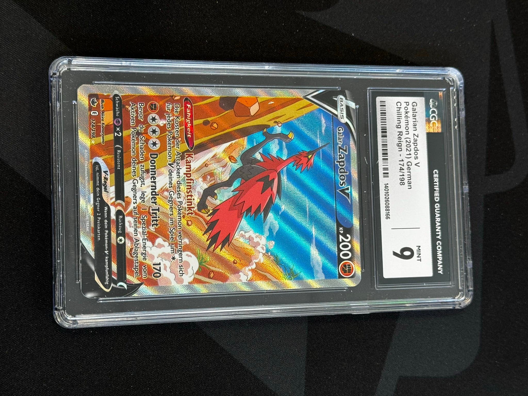 Galarian Zapdos V - CHR 174 - German - CGC 9